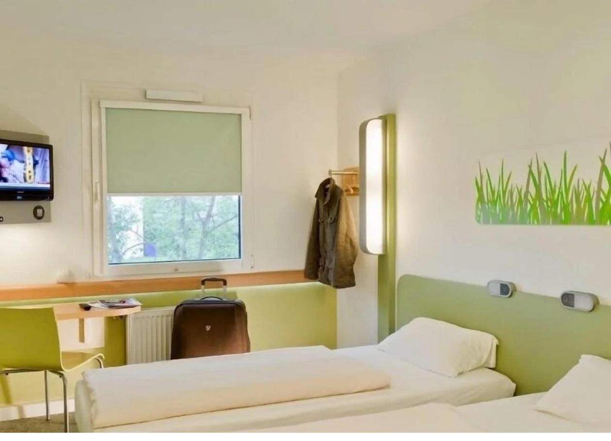 Cambridge Hotel Bradford Central ภายนอก รูปภาพ